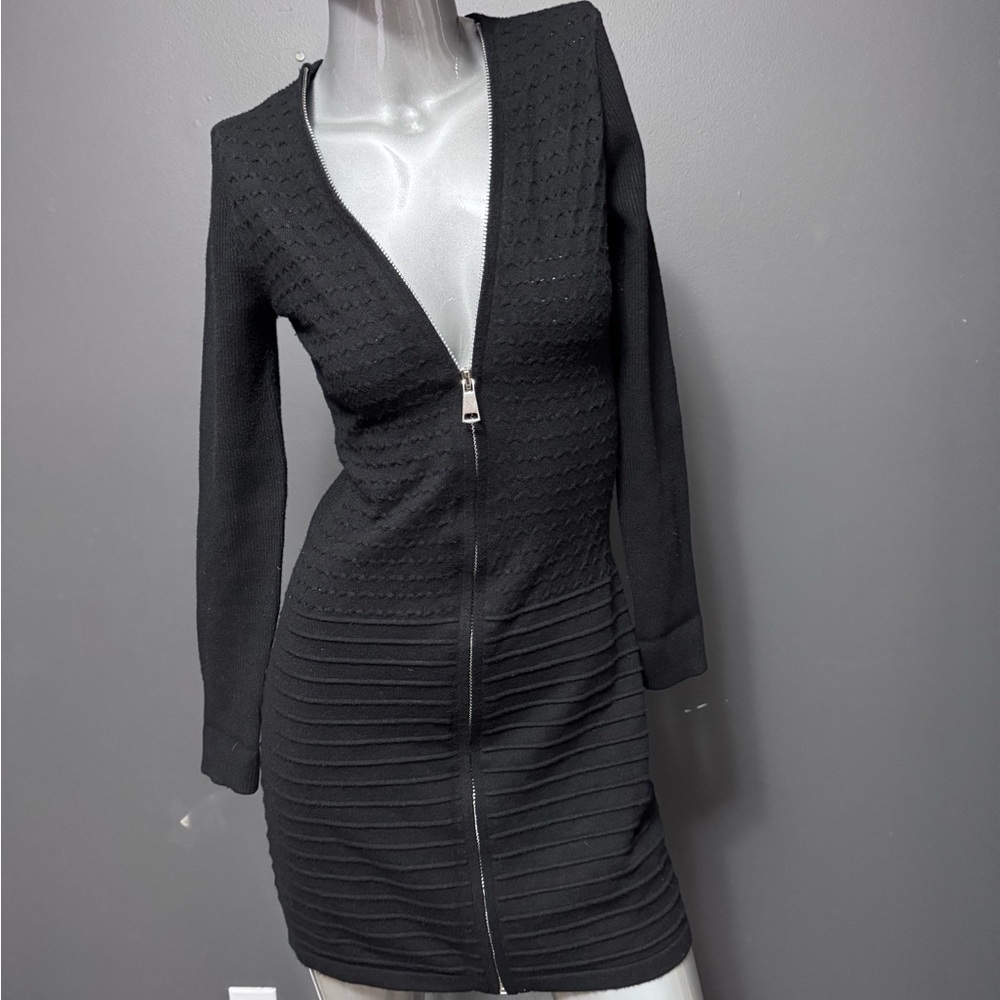 Point Zero Knit Zip-Dress - Picture 5 of 6